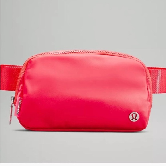 lululemon Everywhere Belt Bag 1L CERI NWT - Picture 2 of 13